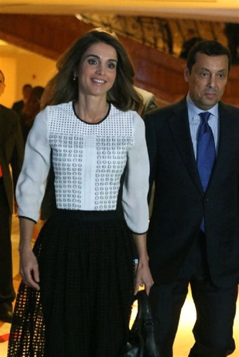 Jordanian Queen Rania Al Abdullah Helps Launch Edraak The First Arab Non Profit Platform For