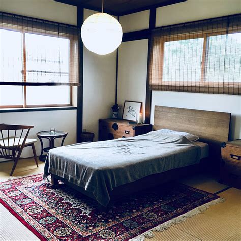 和室にベッドを置くポイントを35枚の画像で紹介 インテリア 家具 和室 ベッドルーム 畳部屋
