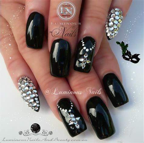 20 Amazing Black And White Nail Designs Yve