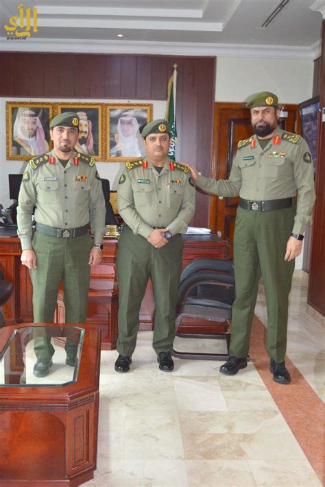 أكد المتحدث باسم المديرية العامة لحرس الحدود السعودي العقيد مسفر بن غنام القريني، ضبط كمية كبيرة من المخدرات في منطقتي نجران وجازان وإلقاء القبض على عدد من المتهمين. مدير جوازات منطقة نجران المكلف يقلد العقيد حسن الوادعي ...