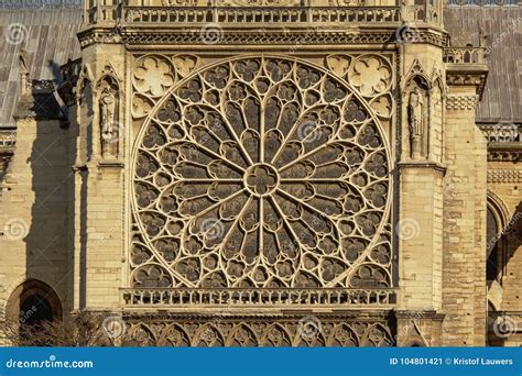 Ventana Del Roset N Catedral De Notre Dame Par S Francia Imagen De