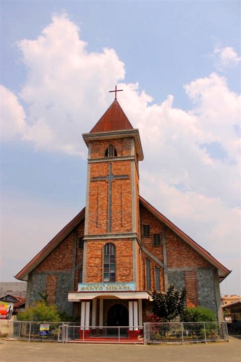 Fotografi Gereja Katolik Di Indonesia Gereja Katolik St Mikael