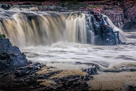 South Dakota Waterfalls At Sioux Falls In Falls Park Photograph By