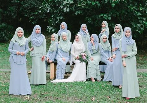 Sepasang baju kurta dan seluar seorang untuk amir. 29 Baju Bridesmaid Menarik | Inspirasi Tema & Warna Trending