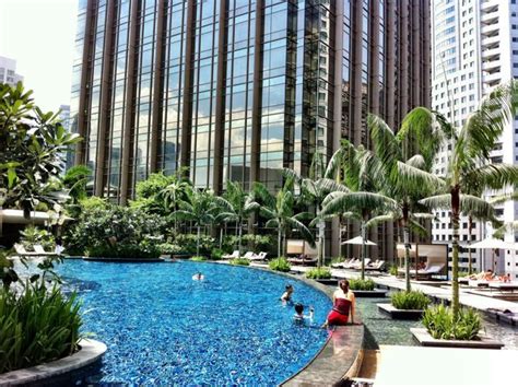 Puedes visitar algunos lugares turísticos, como por ejemplo las. Experiencing the Grand Hyatt Hotel Kuala Lumpur | Grand ...