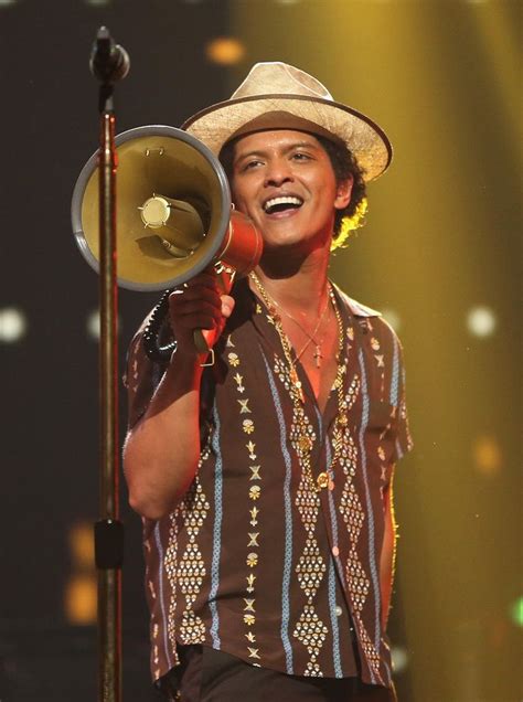 Bruno Mars Iheartradio Festival Bruno Mars Concert Bruno Mars Iheartradio Music Festival