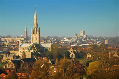 Links to norwich city vs. Norwich City Council joins HM Land Registry's Local Land ...