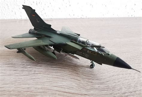 Pēc vēja ātruma tornādo klasificē sešās kategorijās. Tornado Skala 1;144