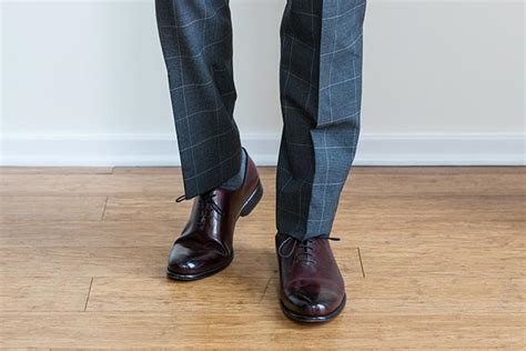 Please ensure you can tell that you have a foot when wearing this style. A Guide to Pant Breaks and Proper Pant Length - He Spoke Style