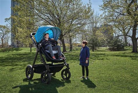 Parents Can Test Out Babys Ride In This Adult Sized Stroller