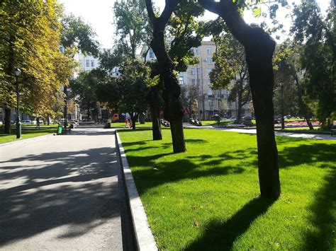 Kyiv (київ) หรือ kiev คือเมืองหลวงและเมืองใหญ่ที่สุดของประเทศยูเครนตั้งอยู่ริมฝั่งแม่น้ำ dnieper หรือ dnipro (дніпро) กรุงคีฟก่อตั้งขึ้นเมื่อ. Kharkov อดีตเมืองหลวงประเทศยูเครน หน้าตาเป็นไงมาดูกัน [ตอน ...