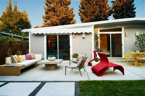 15 Stunning Mid Century Modern Patio Designs To Make Your Backyard Shine