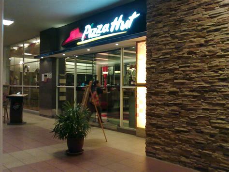 Ik heb om een vervanging gevraagd en het duurde nog eens 20 minuten naar aankwamen. Kerja Kosong Pizza Hut Kota Kinabalu - Jawkosd