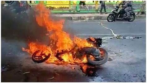 We did not find results for: 7 Arti Mimpi Motor Terbakar, Kamu Wajib Tahu! - Moladin