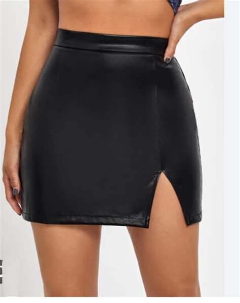 Black Solid Above Knee Length Leather Skirt