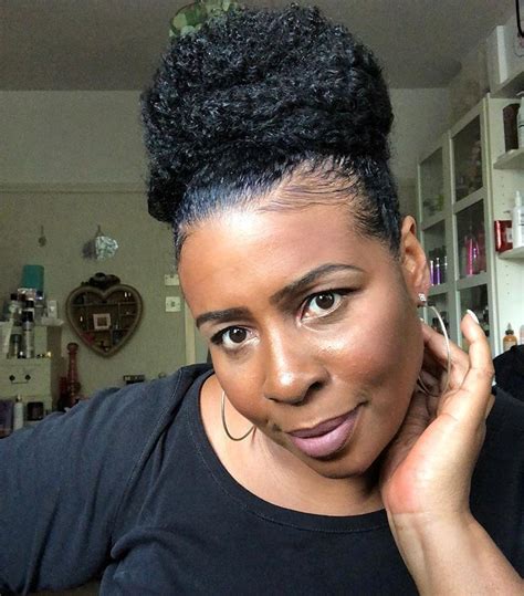 Stay upto date on the bun hairstyles and haircuts, just follow stylecraze, india's largest beauty network. Idea by Curls4lyfe on Buns | Beautiful women, Lady, Beautiful