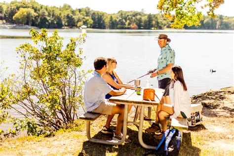 Best Picnic Spots In Lake Norman Parks And Nature Preserves