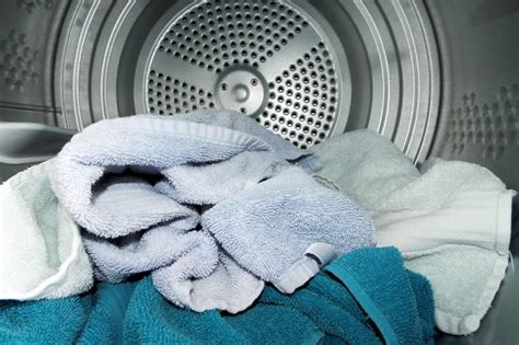 Heat sink is the cooling action taking place when the clothes give up their moisture to the hot air stream that is flowing through the dryer drum. How Long Do Towels Take to Dry in a Tumble Dryer? - In The ...