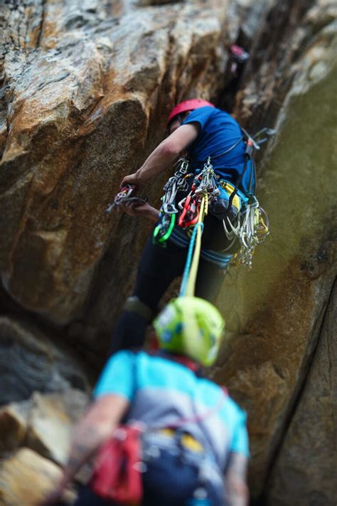 The 9 Best Climbing Ropes 2023 Buying Guide