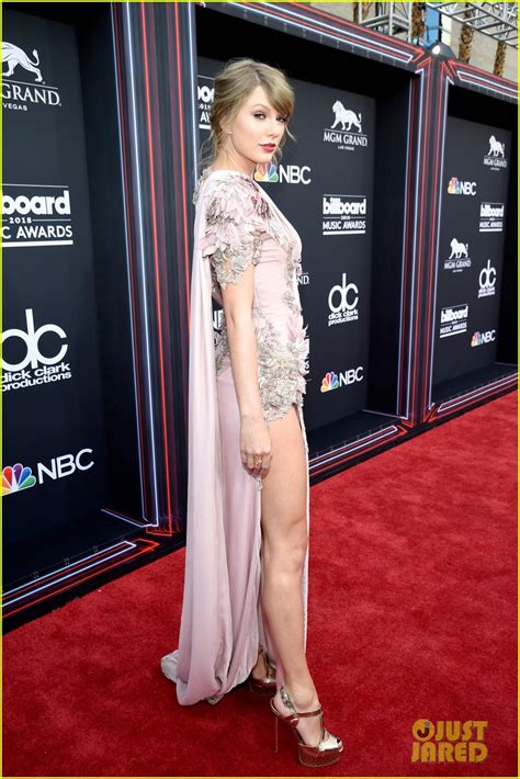 Taylor Swift Walks First Red Carpet In Two Years At Billboard Music