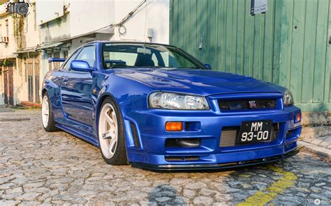 This is strictly a fan page and is not affiliated with any car dealerships Nissan Skyline R34 GT-R V-Spec II - 7 octobre 2017 ...