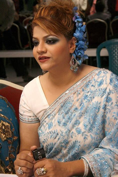 Pin By Jhon Walter On Indian Aunties Desi Beauty India Beauty Women