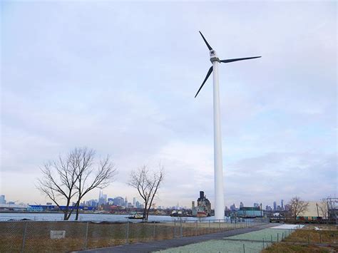 Nyc Unveils Its First Large Scale Wind Turbine On The Brooklyn