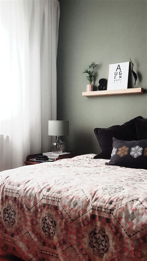 Ein schlafzimmer, welches mit einem bett von sofa dreams ausgestattet ist, sieht hochwertig und elegant zugleich aus. #schlafzimmer#wandfarbe#dekoration | Zimmer, Schlafzimmer ...