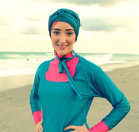 Il n'y a pas une seule façon d'être musulmane, il n'y a pas de bonnes musulmanes en burkini et de mauvaises musulmanes en maillot. Burkini | Modest swimsuits, Burkini, Swimsuits