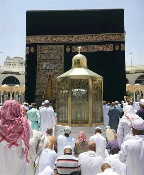 Sebagai contohnya, masjid ubudiah yang terletak di kuala kangsar yang telah dirasmikan pembukaannya oleh sultan jalil karamatullah shah pada tahun 1917 masih kekal bentuknya seperti asal. Maqam ibrahim