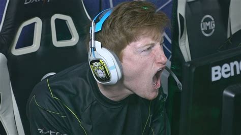 The End Is In Sight Scump Opens Up On Call Of Duty Retirement Rumors Essentiallysports