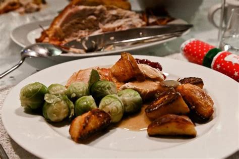 In germany, a wide range of food is eaten and christmas dinners vary from region to region, but there are a handful of more traditional choices. German Christmas Dinner Recipes - Traditional German ...