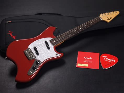 Fender Swinger Dakota Red 税込販売価格 ￥113850 新品 コレクターズアイテムとなっているswingerが”made In Japan”ラインで奇跡の復活