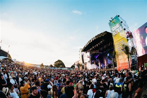 tauranga teen joins l a b on stage at one love festival to crowd of 20 000 nz herald