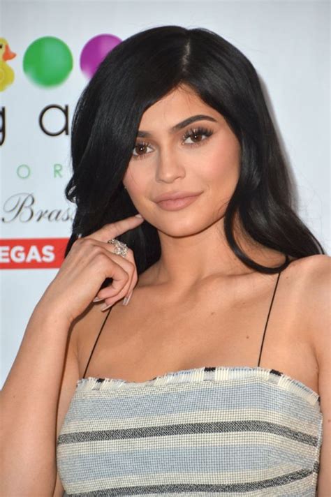 Kylie Jenner At Sugar Factory American Brasserie Opening Funistan Com