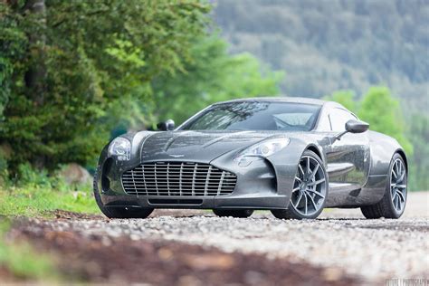 Stunning Aston Martin One 77 Photoshoot Gtspirit