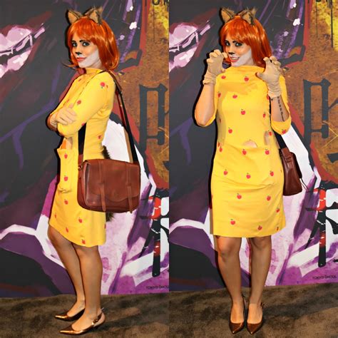 World caroline jurie says she is 'ready to hand over the crown' after allegedly injuring mrs. My Fantastic Mrs Fox Cosplay At New York Comic Con - POP ...