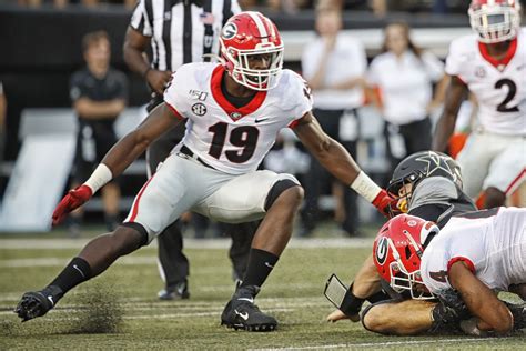 The most respected source for nfl draft info among nfl fans, media, and scouts, plus accurate, up to date nfl depth charts, practice squads and rosters. UGA football roster: Adam Anderson, the third down superstar