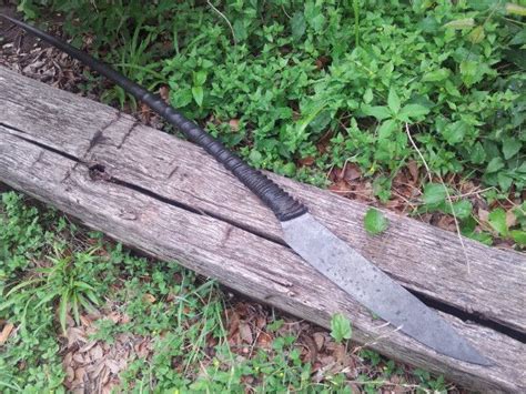 Spears (槍, yari?), also known as polearms and lances, are a recurring weapon type throughout the final fantasy series. short spear horse chopper | KnifeDogs.com Forums in 2020 ...