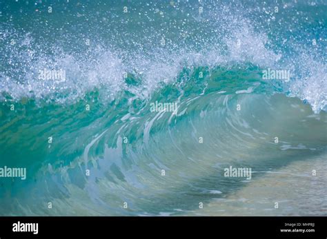 Wave Smashing Hi Res Stock Photography And Images Alamy