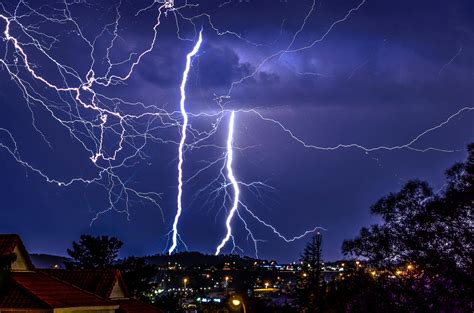 11 Dramatic Images Of Lightning Over Johannesburg South Africa