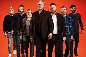 The tv competition sees a different group of comedians and actors compete against each. Taskmaster series and episodes list - British Comedy Guide