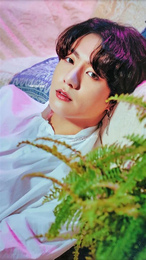 Jungkook is the youngest member of the famous group bts, not only possessing a handsome face and charismatic voice, jungkook is also known as the golden maknae of kpop generation. ⁷ on in 2020 | Foto jungkook, Bts jungkook, Jungkook cute