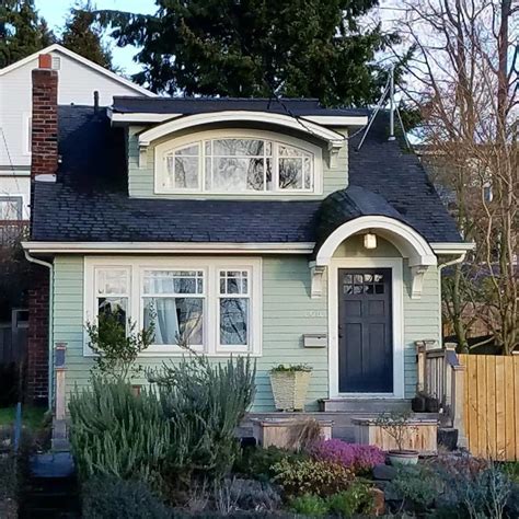 50 Exterior House Colors That Will Convince You To Paint Your Own 2023