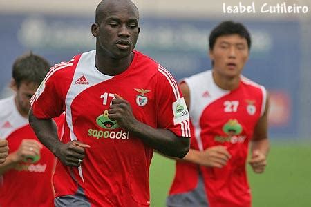 «espero que subam de divisão para estar cá a comemorar com vocês». Flops Benfiquistas: 2007/09 - Marc Zoro - 7J 1G