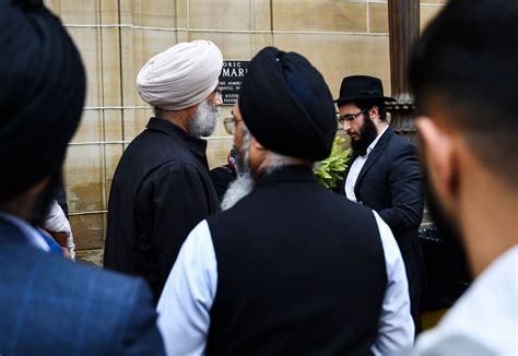 Mourners & the Mourned: Jewish Funeral Customs & Rituals | Heavy.com