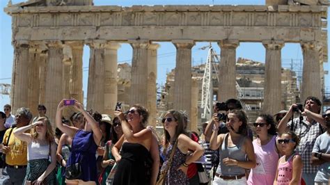 the guardian gets online flak for greek crisis holiday greece news al jazeera