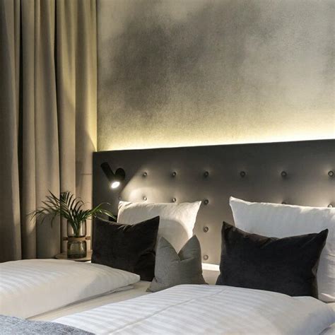 Das lederbett frankfurt belegt auf anschauliche art, wie gut lederbezüge bei einem bett aussehen können. tolle LED Beleuchtung für dein Bett | Schlafzimmer ...