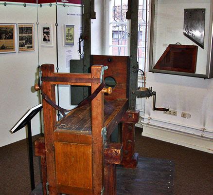 Februar 1949 wurde das urteil vollstreckt. German guillotines