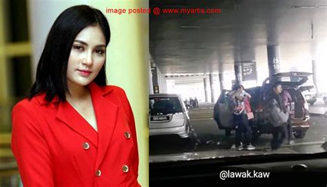Pelakon fasha sandha selamat melahirkan anak ketiga yang juga bayi perempuan, hasil perkahwinannya dengan suami iaitu pelakon aidil aziz. MYARTIS.COM | MYARTIS | MY | ARTIS: ISU VIDEO PELUK, CIUM ...